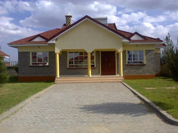 3 Bedroom Contemporary House Plan