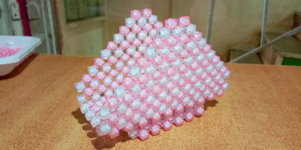 Beaded Triangle serviettes Holder